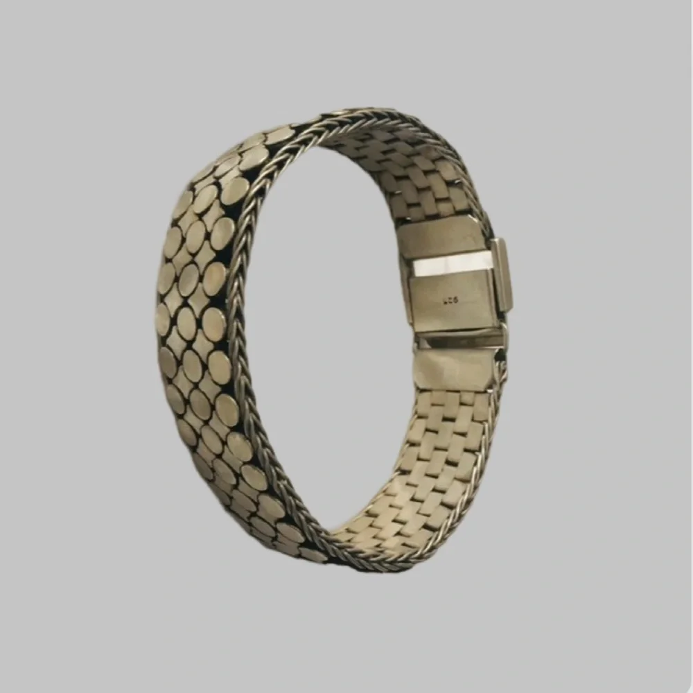 Sterling silver link bracelet. 3 rows of circles and 2 rows of rectangles. - Picture 3 of 7